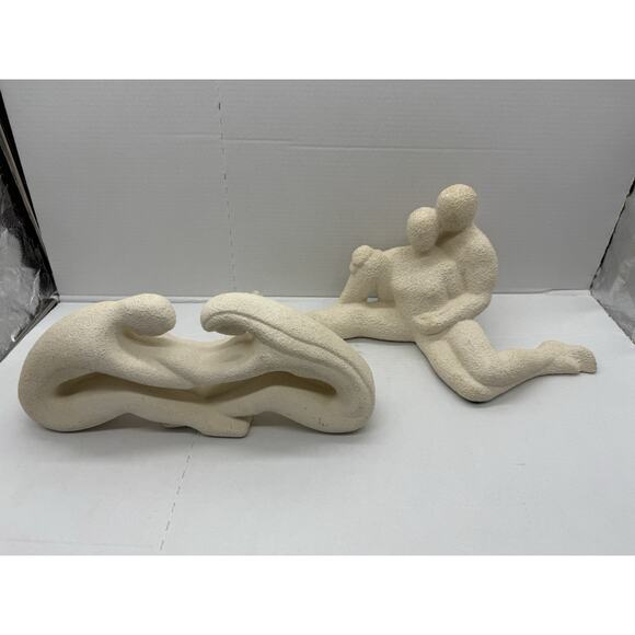 Set Of 2 Haeger Popcorn textured Male Female Sculpture 1999 & Reaching Couple - Picture 1 of 6